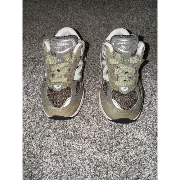New Balance 990v6 (TD) Size 6C